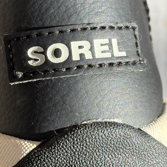 Sorel Kids Faux Fur Winter Boots – Black – Size 11 - Picture 9 of 12